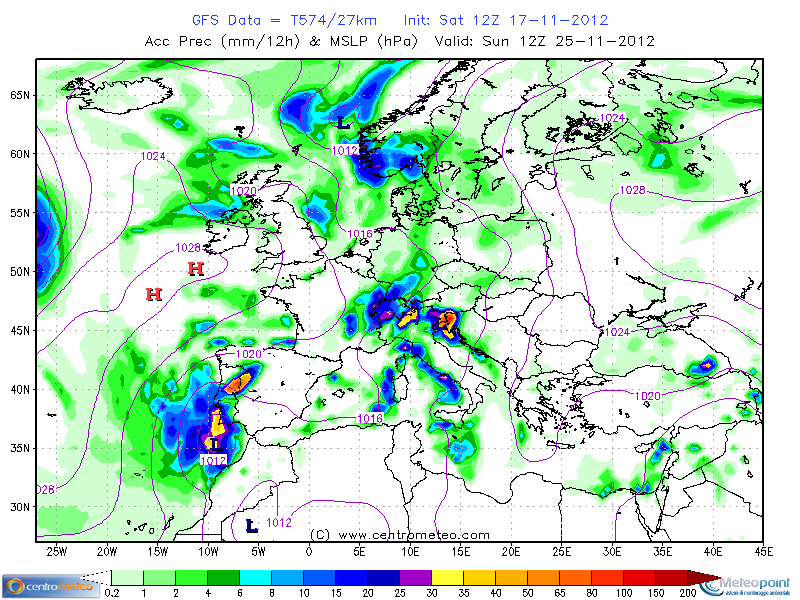 Precipitazioni e pressione modello GFS per il 25 Novembre 2012