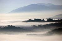 Un bell'esempio di nebbia da inversione termica