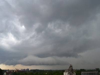 Splendida quanto rara pedestal cloud il 5 maggio a Milano