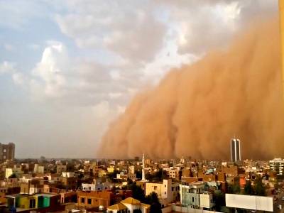 Tempesta di polvere su Khartoum, giugno 2017