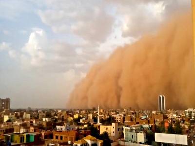 Tempesta di polvere su Khartoum, giugno 2017