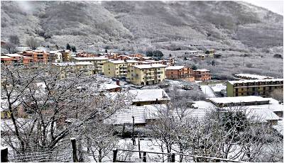 Neve agli irti colli si potrebbe dire...